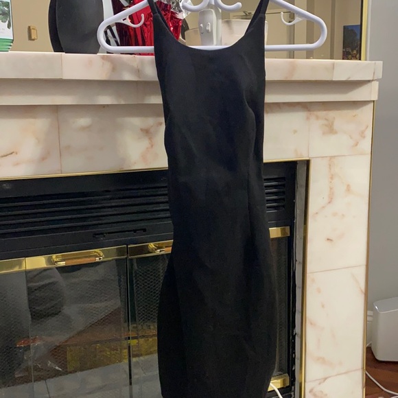 Women Dress - Picture 1 of 6